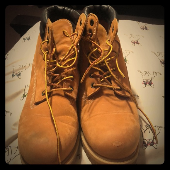 levis boots price